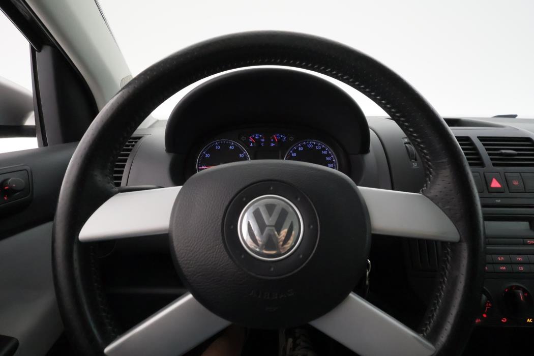 VOLKSWAGEN Polo 2008