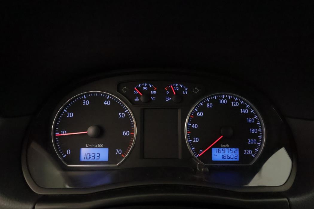 VOLKSWAGEN Polo 2008