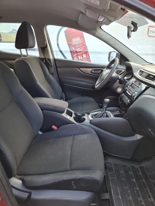 NISSAN Qashqai 2014