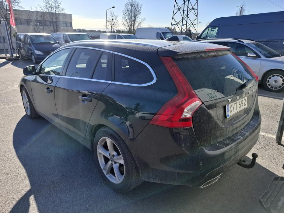 VOLVO V60 2014