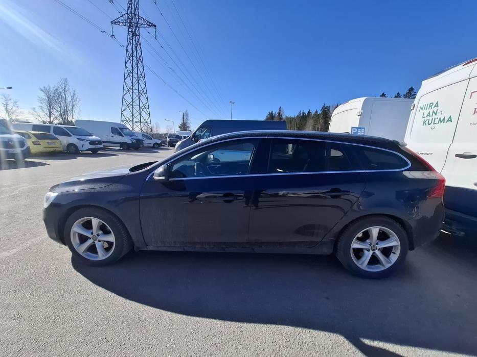 VOLVO V60 2014
