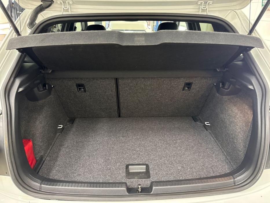 VOLKSWAGEN Polo 2019