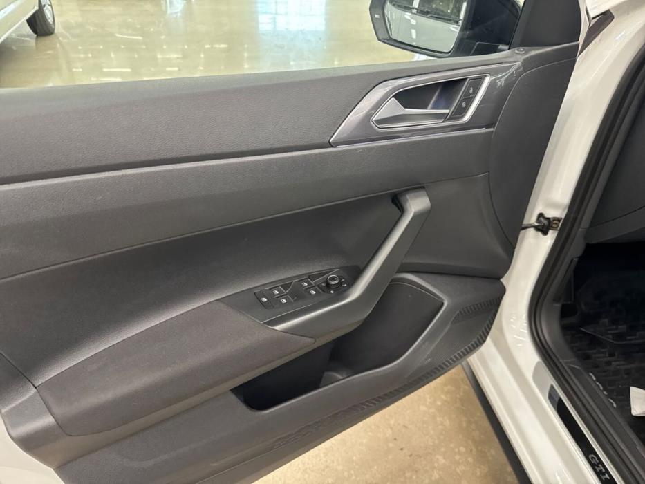 VOLKSWAGEN Polo 2019