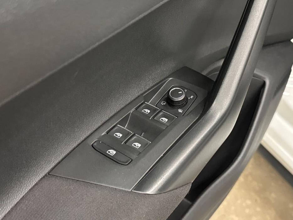 VOLKSWAGEN Polo 2019