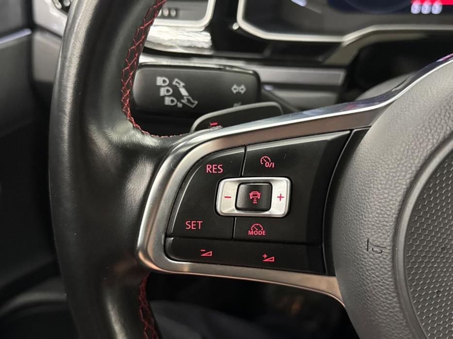 VOLKSWAGEN Polo 2019