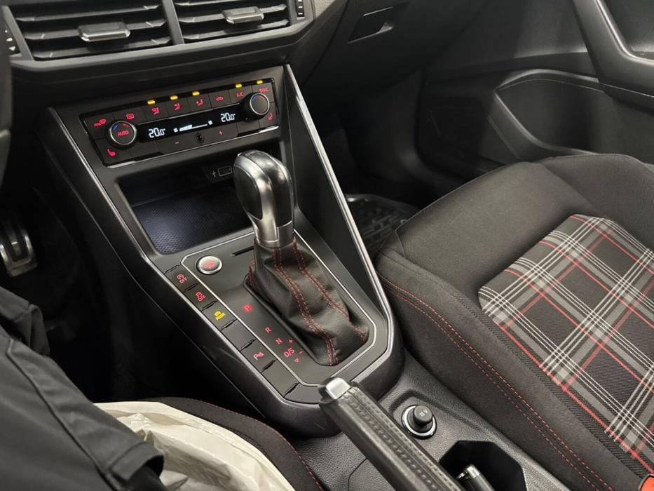 VOLKSWAGEN Polo 2019