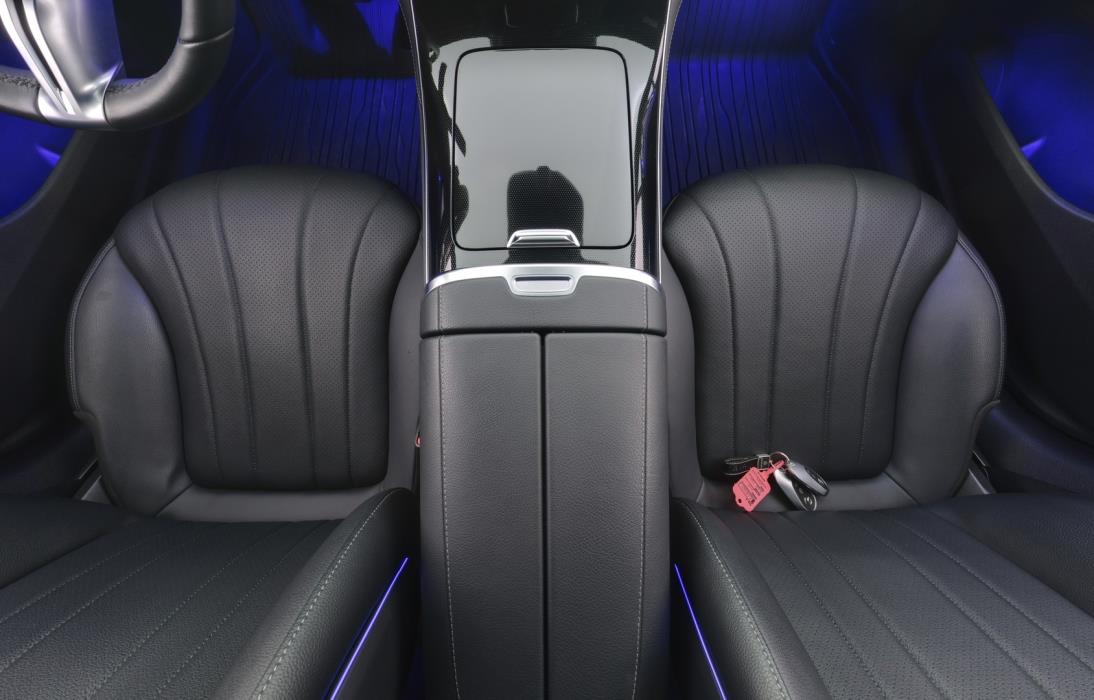 MERCEDES-BENZ EQE 2023