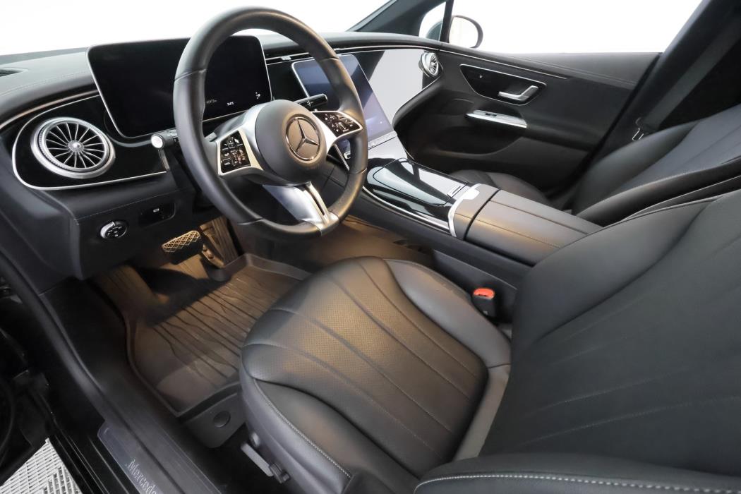 MERCEDES-BENZ EQE 2023