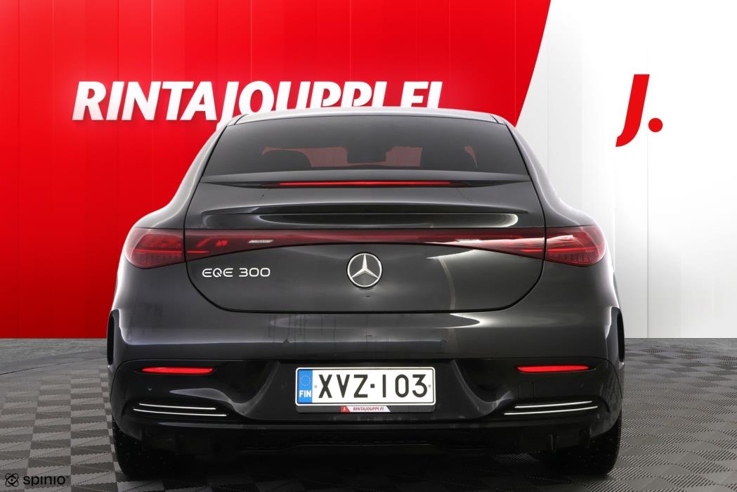 MERCEDES-BENZ EQE 2023