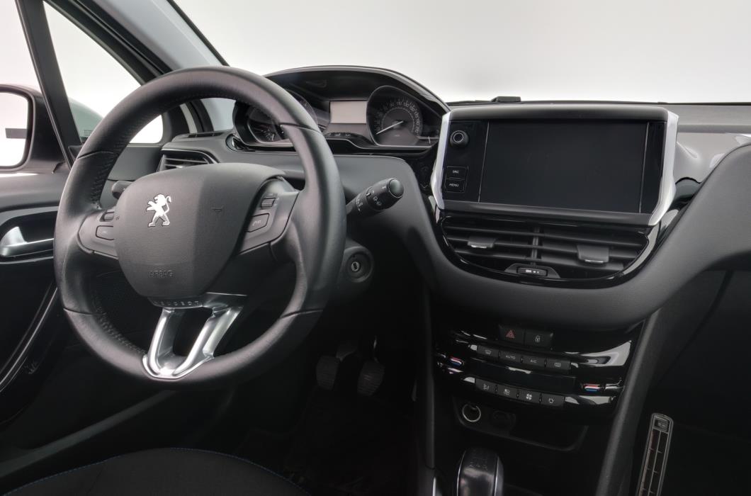 PEUGEOT 208 2019