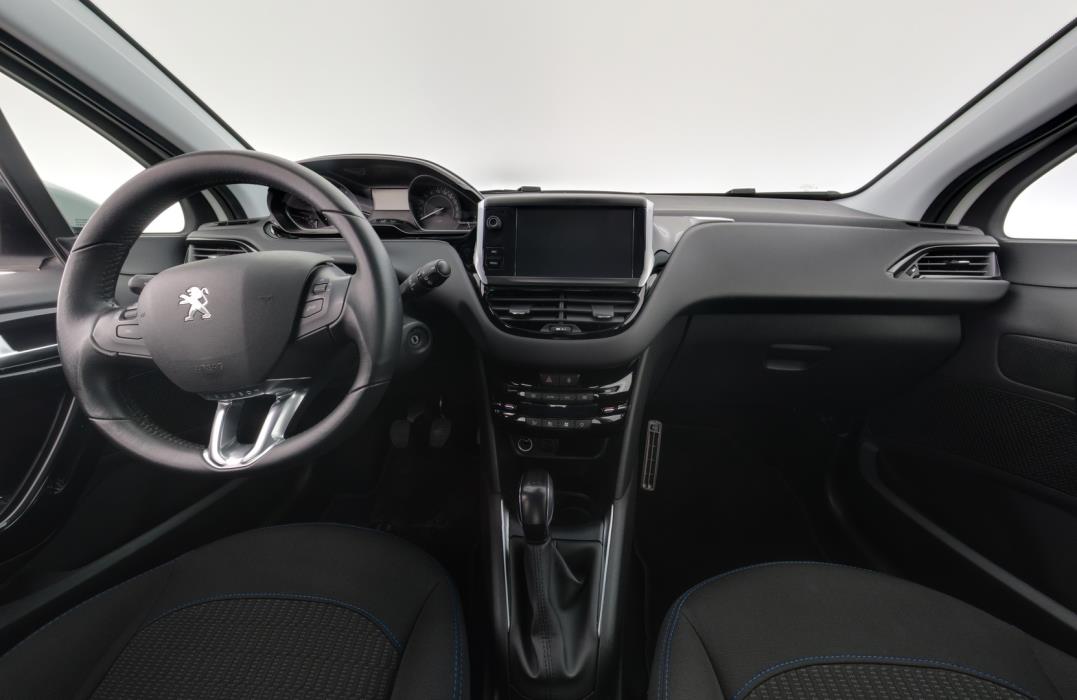 PEUGEOT 208 2019