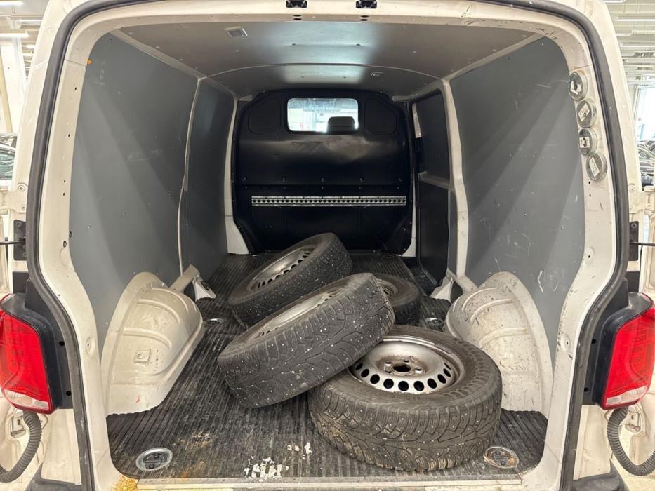 VOLKSWAGEN Transporter 2021