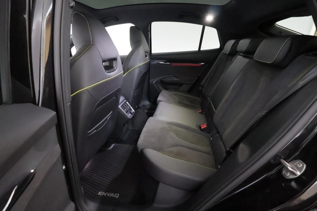 SKODA Enyaq 2023