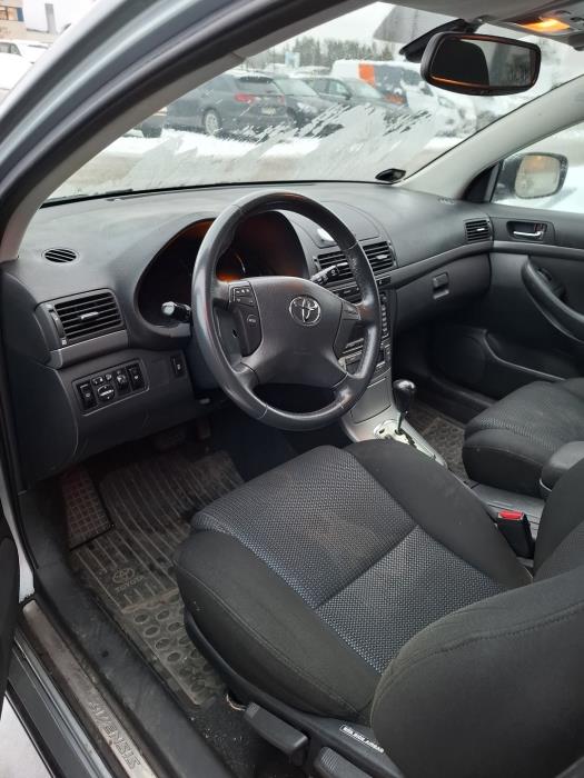 TOYOTA Avensis 2008