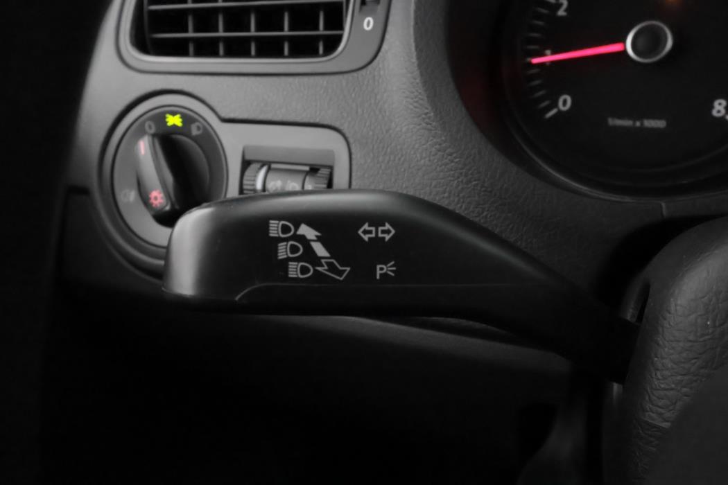 VOLKSWAGEN Polo 2011