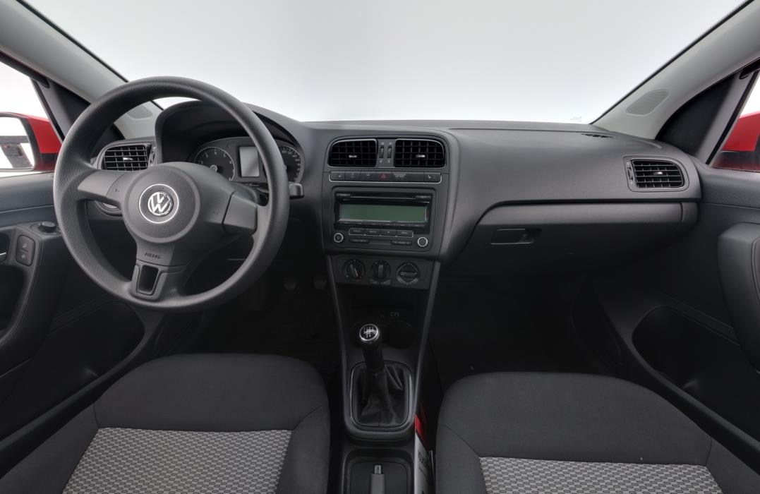 VOLKSWAGEN Polo 2011
