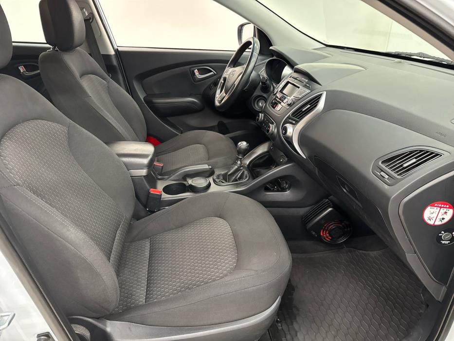HYUNDAI ix35 2011