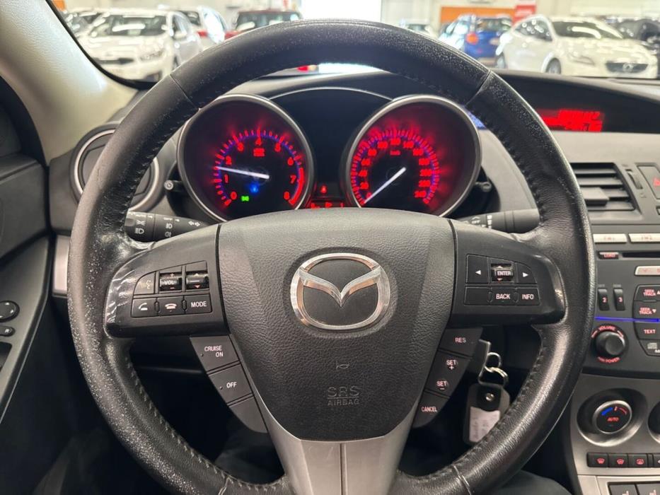MAZDA Mazda3 2011
