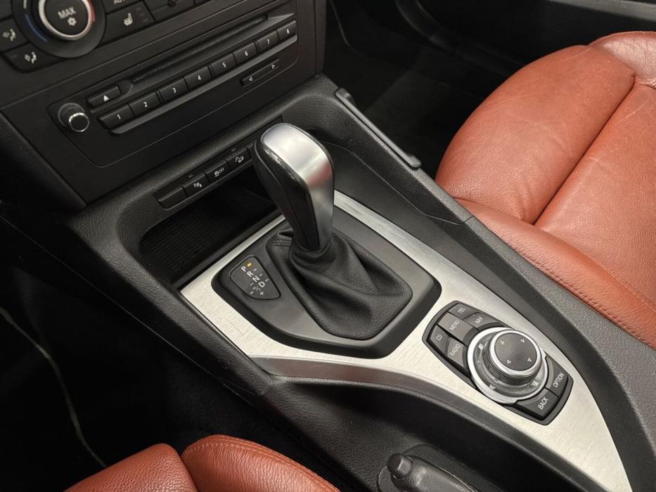 BMW X1 2011