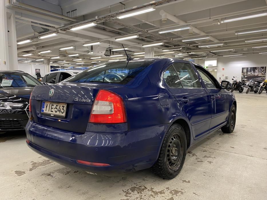 SKODA Octavia 2012