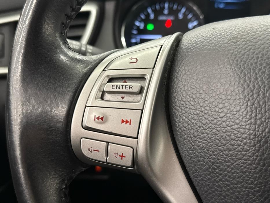 NISSAN Qashqai 2016