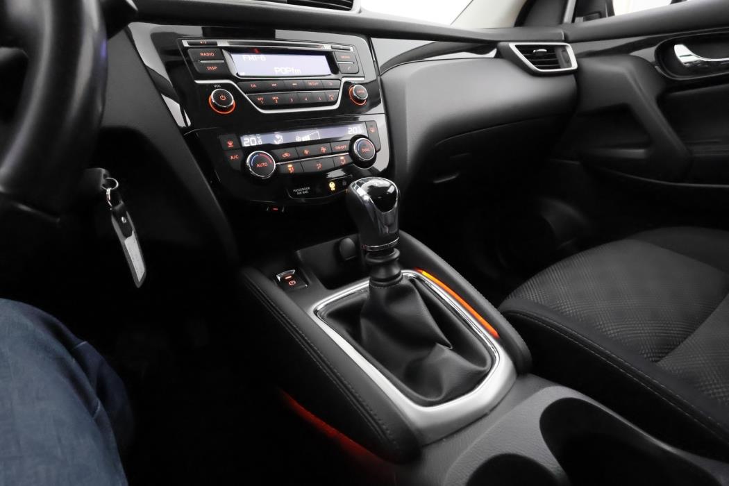 NISSAN Qashqai 2017