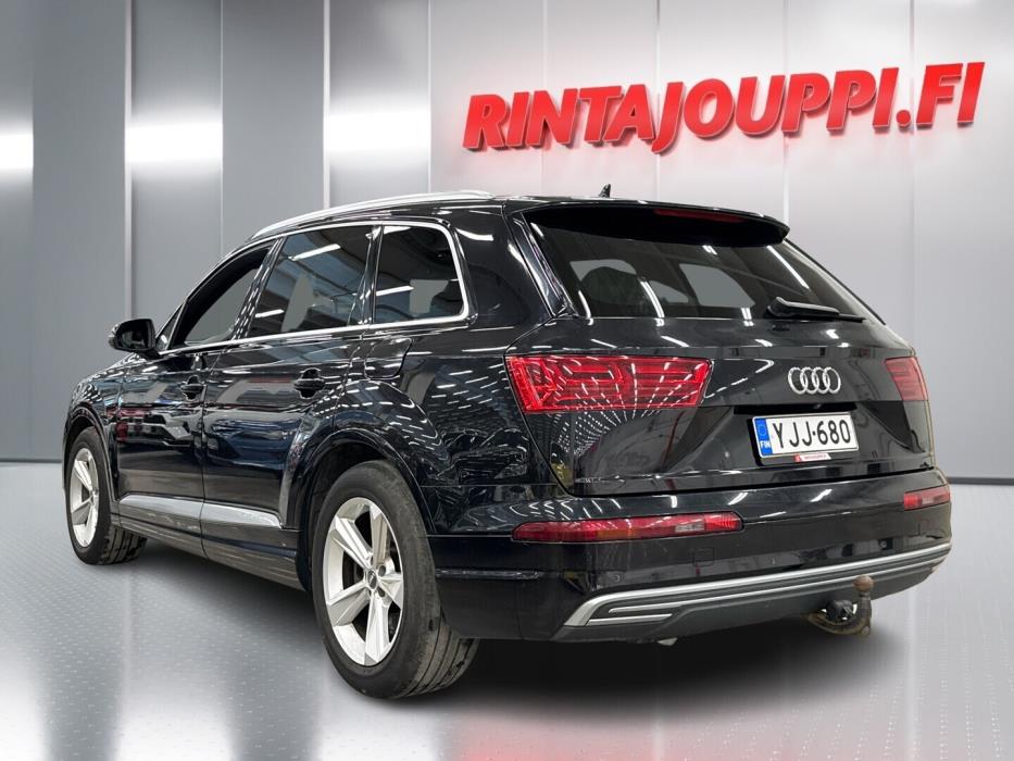 AUDI Q7 2016