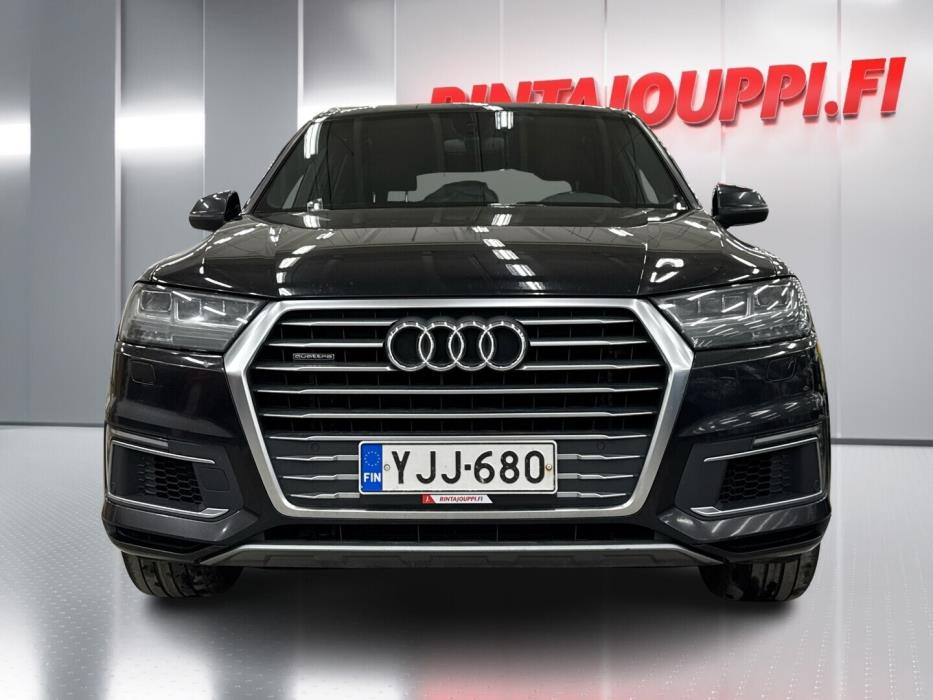 AUDI Q7 2016