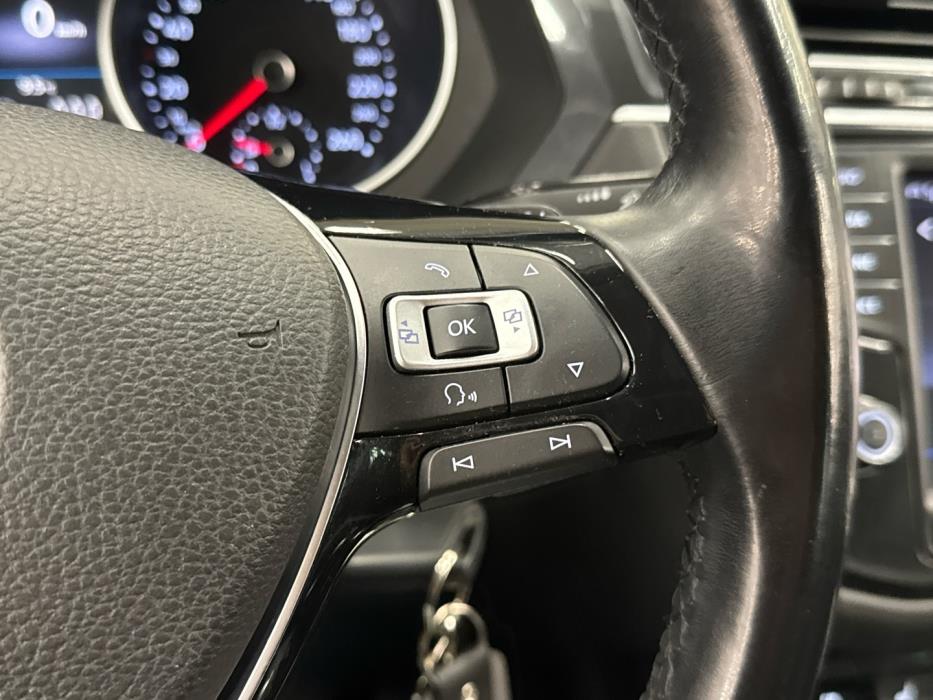 VOLKSWAGEN Tiguan 2017