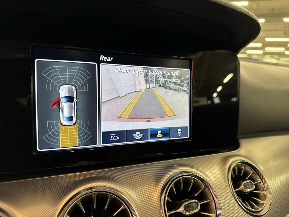 MERCEDES-BENZ E 2018