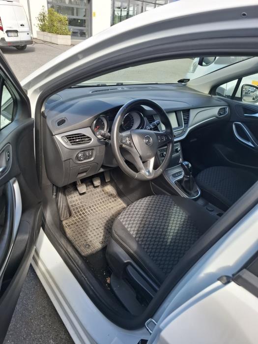 OPEL Astra 2018