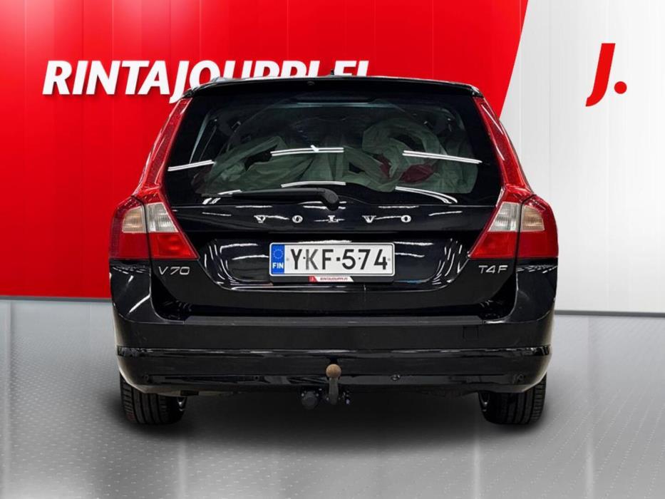 VOLVO V70 2011