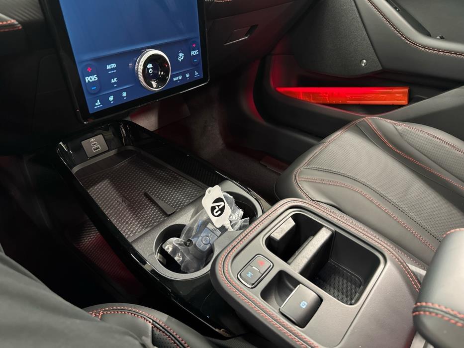 FORD Mustang Mach-E 2026