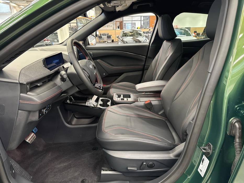 FORD Mustang Mach-E 2026