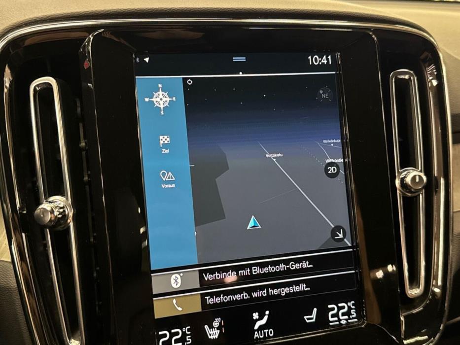 VOLVO XC40 2021