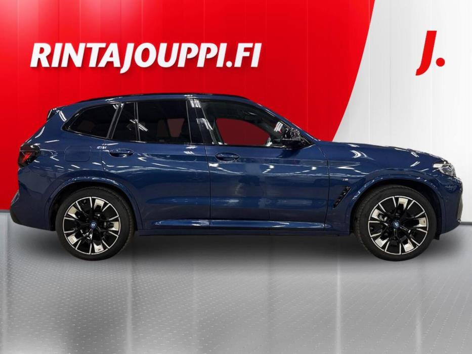 BMW iX3 2023