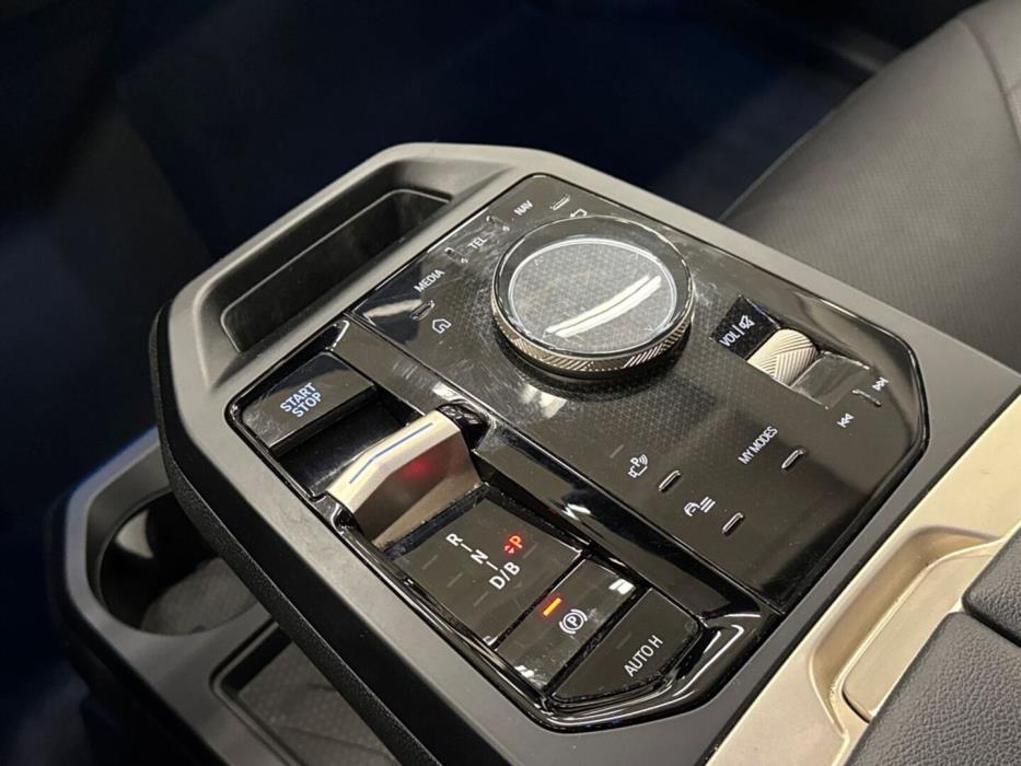 BMW iX 2022