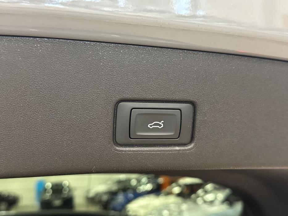 AUDI Q4 e-tron 2023