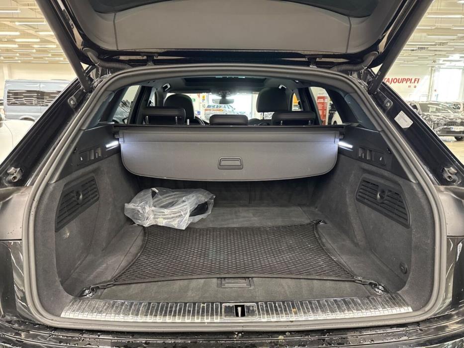 AUDI e-tron 2021
