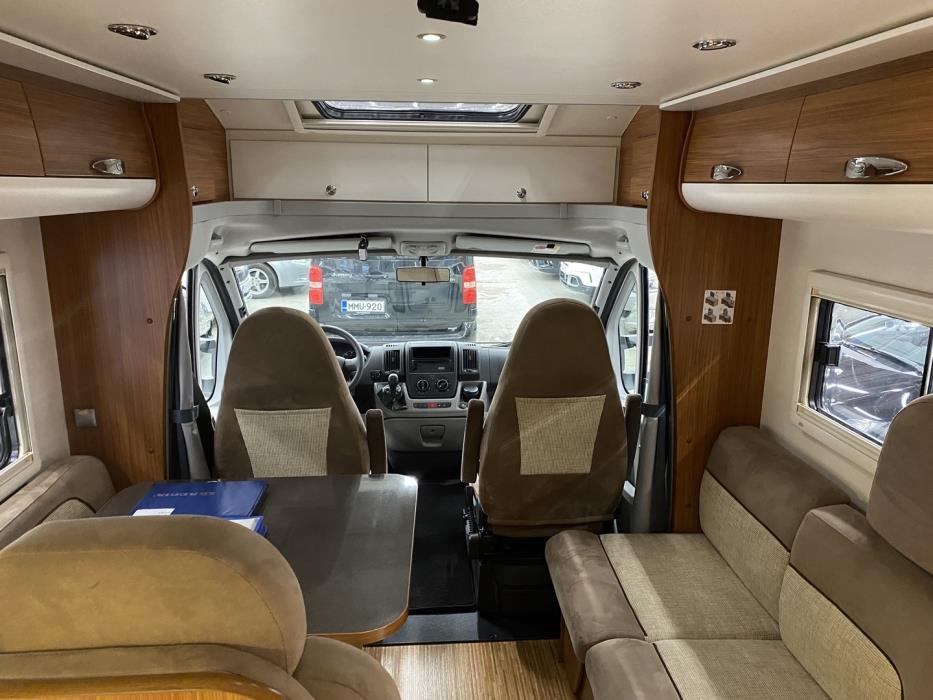 ADRIA MATRIX M 680SP 2010