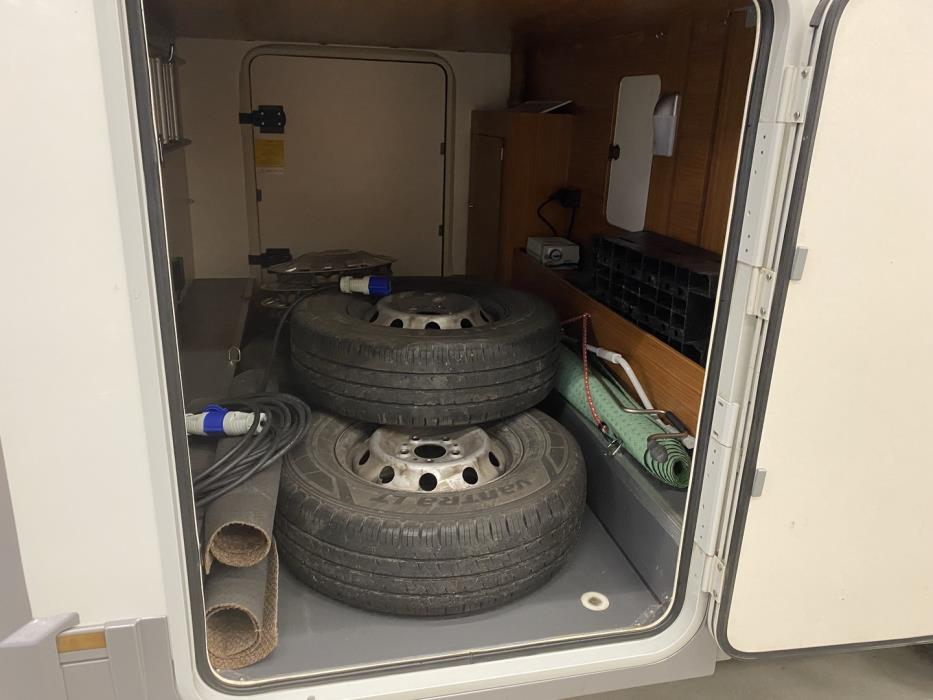 ADRIA MATRIX M 680SP 2010