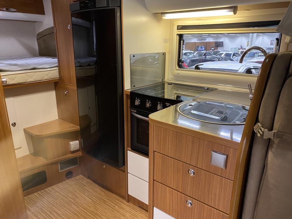 ADRIA MATRIX M 680SP 2010