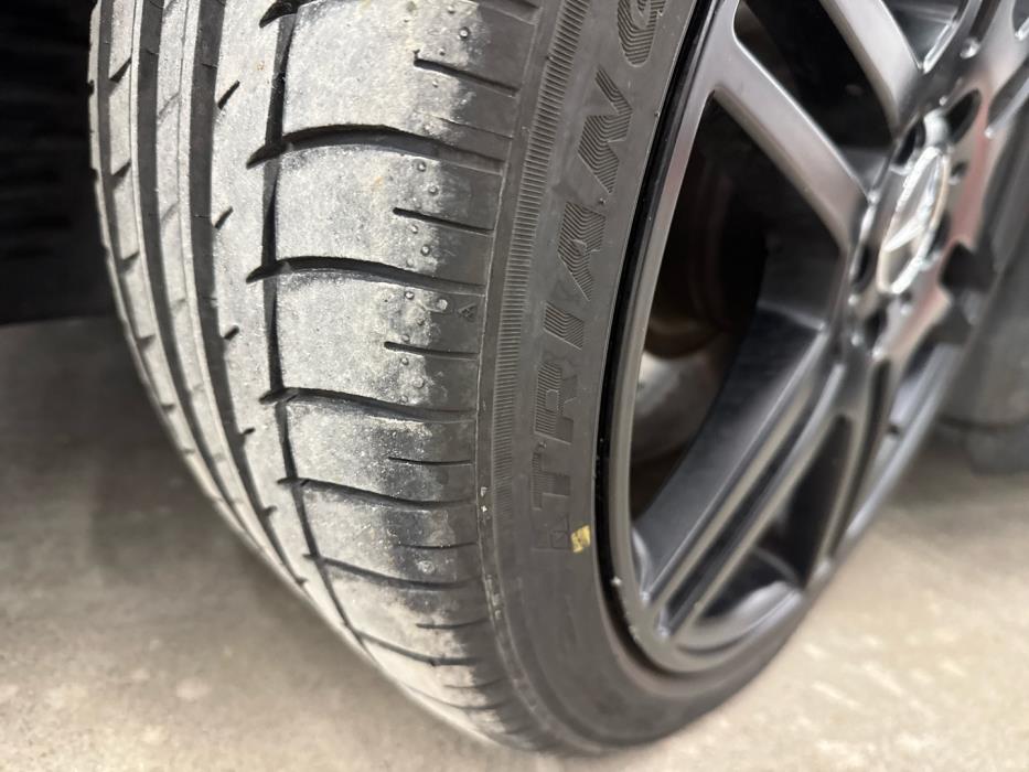 MERCEDES-BENZ SLK 2011