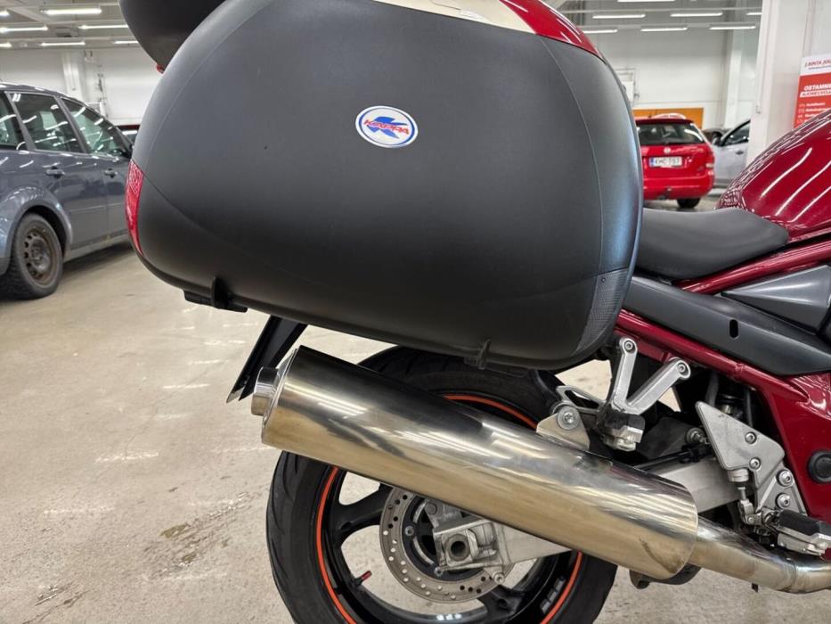 SUZUKI GSF 2006