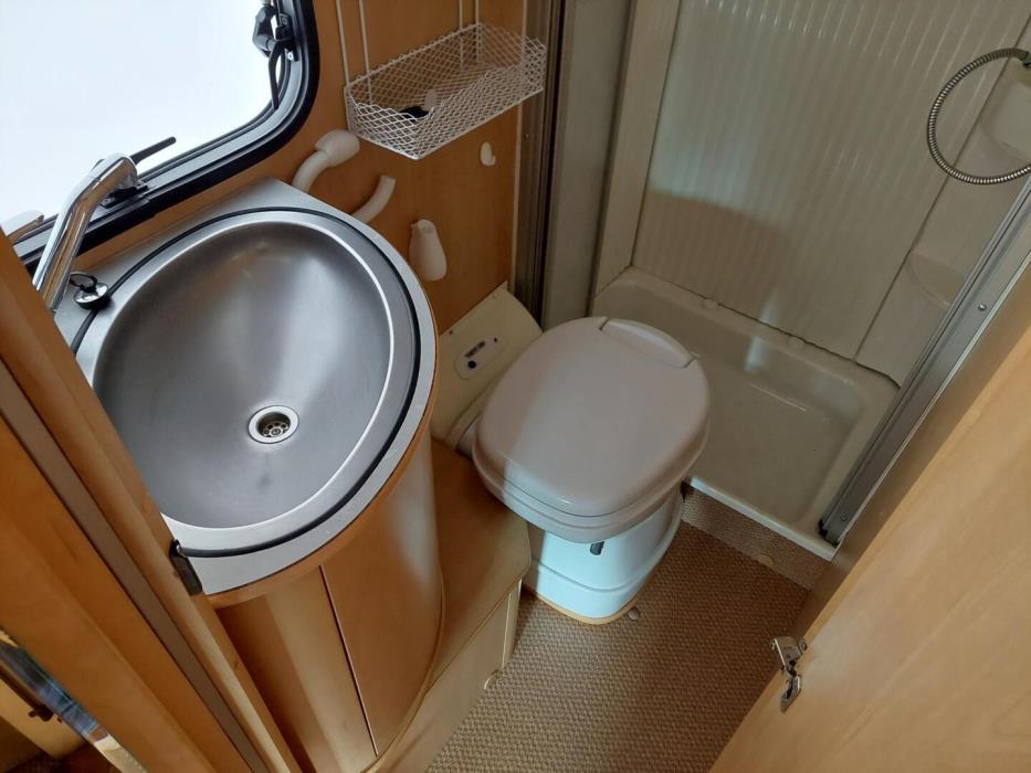 DETHLEFFS ADVANTAGE T 5841 2006