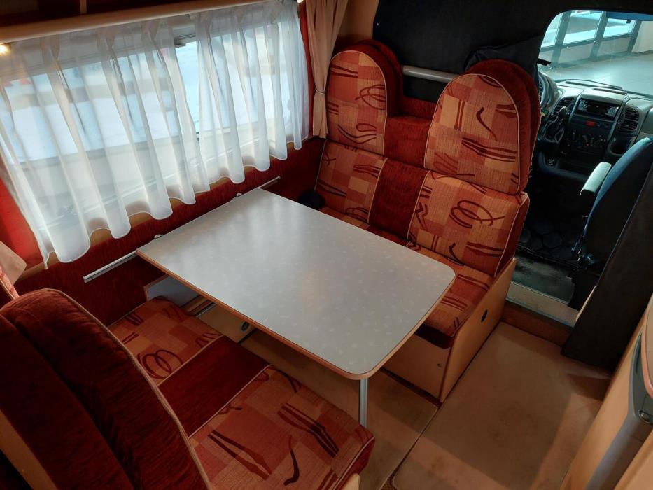 DETHLEFFS ADVANTAGE T 5841 2006