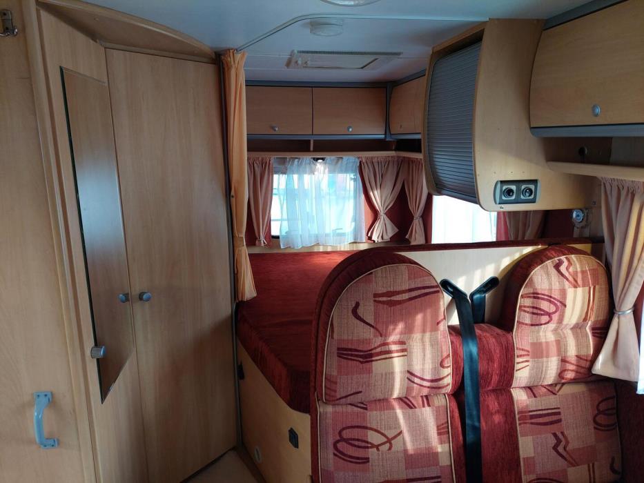 DETHLEFFS ADVANTAGE T 5841 2006