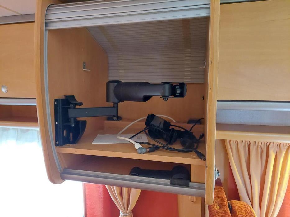 DETHLEFFS ADVANTAGE T 5841 2006