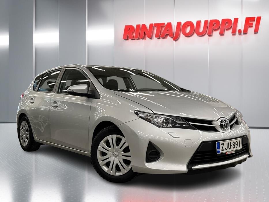TOYOTA Auris 2013