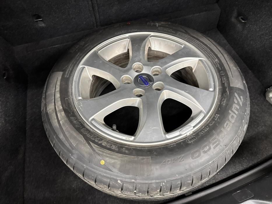 VOLVO V40 Cross Country 2015